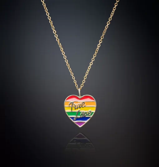 J19avi04 Loveparade Rainbow.1 900x