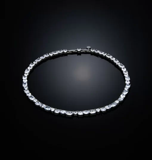 J19avu01 Princess Necklace Silver.1 900x