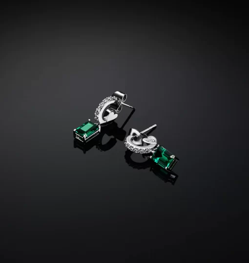 J19awj16 Emerald Earrings Silver.1 900x